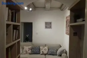 Cosy little modern-rustic apartment in Corfu center. - Image 5