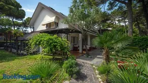 Villa Scultura Seaview - Image 1