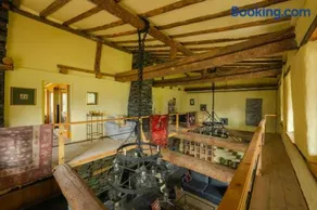 Shenako Chalet - Image 2