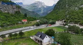 Bar Restaurant Hotel & Camping Vellezerit Gjelaj - Image 4