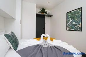 Flat in the heart of Shoreditch High Street! - Image 3