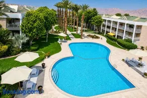 Barak Royal Suites 52 garden - חמש דקות מהים ומהטיילת - Image 1