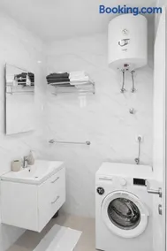 J&B Apartment - Image 3