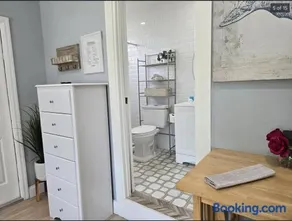 Hideaway Steps off Atlantic Ave - Private Studio - Image 4