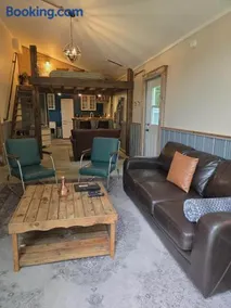 Tiny house & Sauna on Lakefront Farm Oasis - Image 2