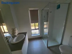 Cowan Executive Family Home - Image 3