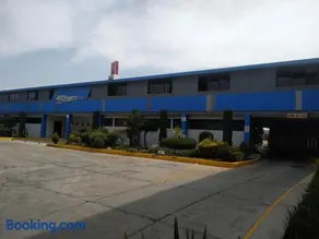 Hotel Aeropuerto - Image 1