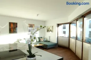 Central Port Warsaw Apartment - Image 3