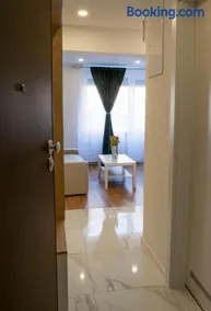 Golden Studio - Image 1