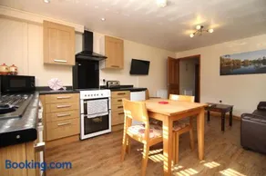 Countryside Lodge - Image 2
