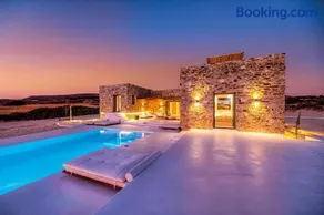 Villa Deep Blue in Paros - Image 1