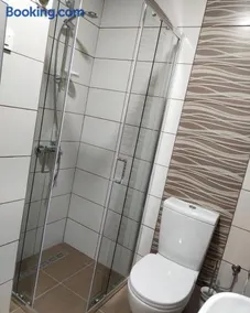 Garden Hill Apartment - Image 2