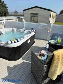 Hoburne Devon Bay - Hot Tub 2 Bed Paignton - Image 3