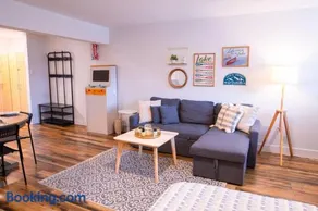 Harrison Lake Retreat, Studio Suite - Image 1