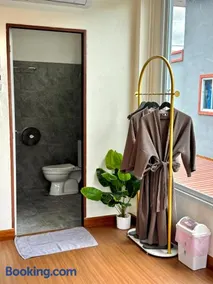 khaosok Center Hostel - Image 5