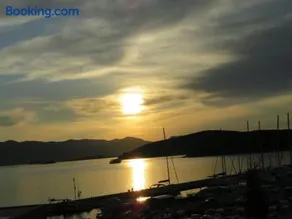 Apartment Sunrise - Image 2