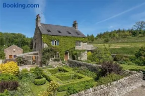 Large Country Farmhouse - Image 1