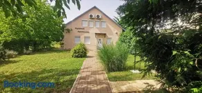 Rigófészek Apartmanház - Image 4
