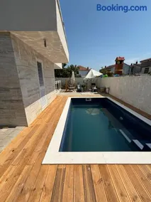 Vila Regina Apartment Rex with Swimming Pool - Image 2