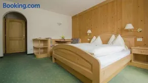 Hotel Garni Ruscel - Image 3