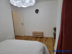 Chambre cosy près de Paris dans un appartement partagé - Image 2