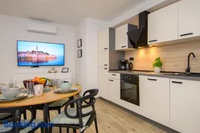Apartments & Rooms Darrer - Image 1