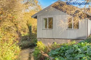 Lerryn Lodge - Image 2