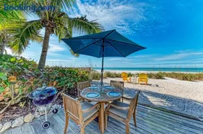 Fins to the L eft by Anna Maria Life Vacation Rentals - Image 2