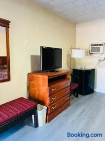 Budget Motel - Image 2