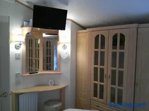 The Wolds Vogue II 6 Berth Central Heated FREE WIFI - Image 2