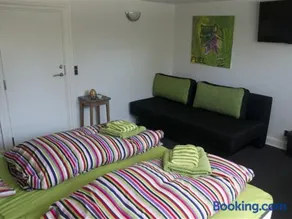 Ikast Bed & Kitchen - Image 2