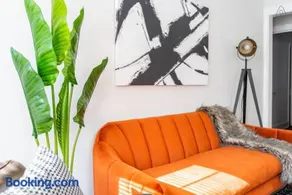 Lively 2BR Apt in Lincoln Square - Eastwood 47-1 - Image 3