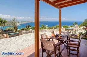 Seashore Apartments - Image 1