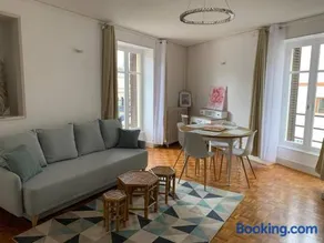 Bristol Manor Bel apt F3 face aux thermes Neris - Image 2