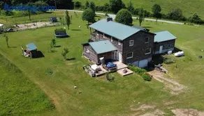 Smiths In-law suite! Pet friendly! Hot tub! - Image 2