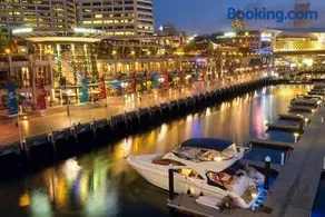 A Comfy Studio for 5 Next to Darling Harbour - Image 2