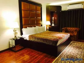Shalimar Hotel - Image 2