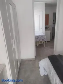 Alba 2 apartamento y Alba 3 habitación con baño - Image 3