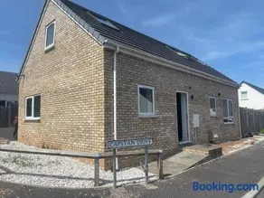 Guest House - Image 1