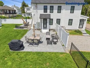 Historic Harbor House 5BR Stonington Borough Home Near Mystic - Image 3