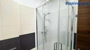 Axiom Suites - Nova 14 - Image 2