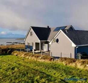 Holiday Home by Silver Strand - Sea View - Wild Atlantic Way - Image 2