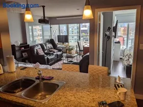 Vancouver Downtown Accommodation - Image 3
