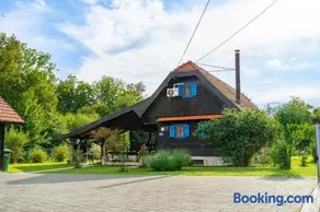 Rural Holiday House Monto - Image 1