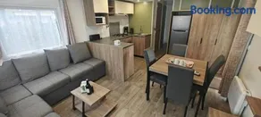 MH310 2 chambres et 2 salles de bain de 40m2 dans camping 4 étoiles - Image 3