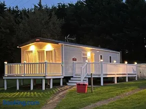 Isle of Wight Caravan - Image 2