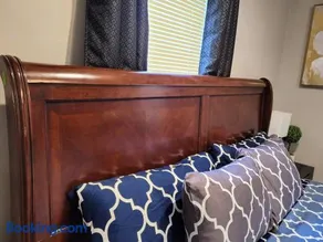 Sweet home, King bed, backyard and parking - Image 4