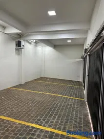 Apê no Centro com Ar, Suíte e Cozinha Completa - Image 3