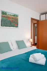 ArtStay Apt near Rho Fiera, Pool, Parking - Image 4