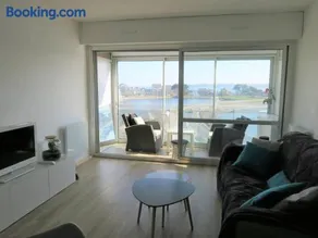 Bel appartement rénové face au port avec loggia et garage privé à Perros-Guirec - FR-1-368-283 - Image 2